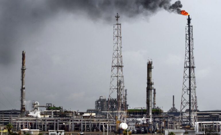 Tendrá México por el alza petrolera 236 mil mdp extras