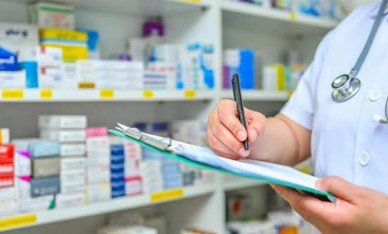 Revisan estrategia de compra y distribución de medicamentos a nivel nacional