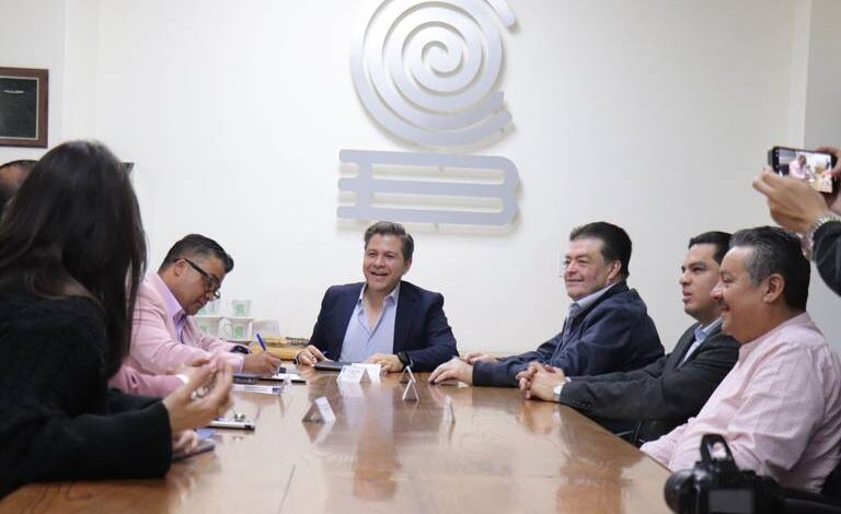 Piden ciudadanos intervención ante estafas en trámite de pasaporte