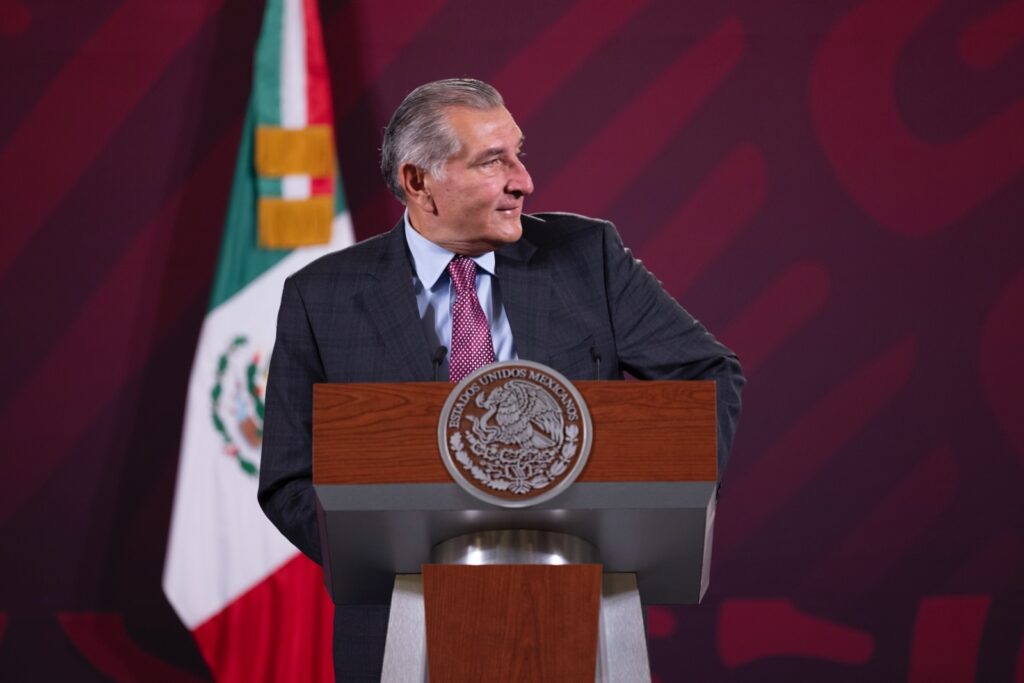 Francisco Garduño sigue al frente del INM, confirma Adán Augusto tras audiencia inicial