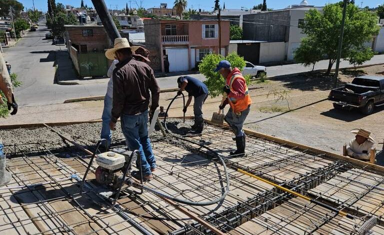 Trabaja SCOP en construcción de centro comunitario en colonia Los Pinos