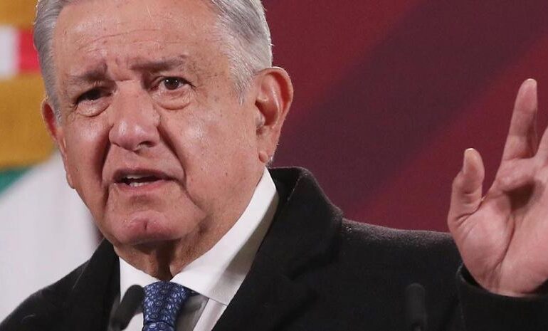 La Constitución está en riesgo, AMLO intenta asesinarla: PRD y PRI