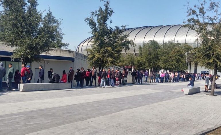 Aficionados de Rayados aprovechan el 2×1 en boletos