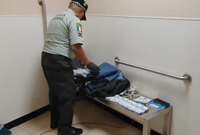 Guardia Nacional detiene en Aeropuerto Internacional de Monterrey a pasajero con 650 mil pesos en efectivo