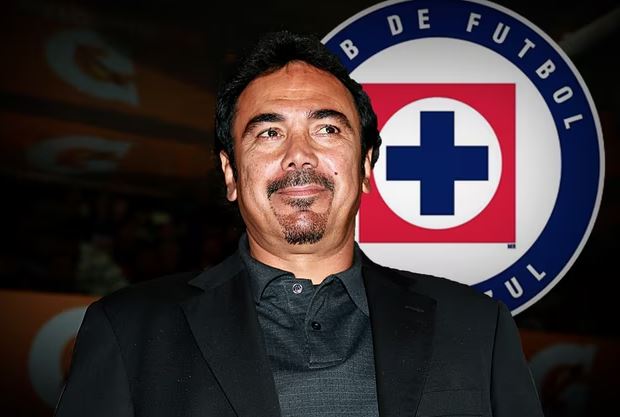 Hugo Sánchez toma fuerza para ser nuevo DT de Cruz Azul