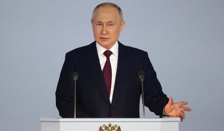 Putin anunció que Rusia suspendió su participación en el último tratado de desarme nuclear con EEUU