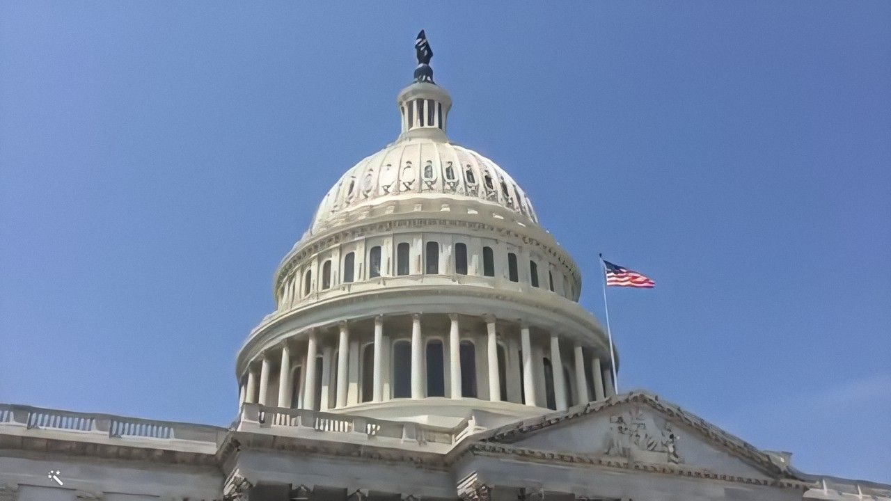 Republicanos presentan propuesta para revivir políticas migratorias de Donald Trump