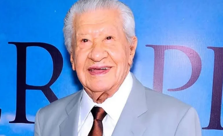 Subastarán artículos de Ignacio López Tarso