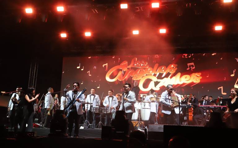 ¡Desde Iztapalapa para Juárez! Asisten 23 mil personas a concierto de Los Ángeles Azules