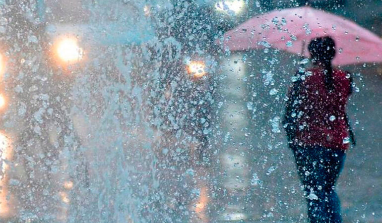 Continuarán las lluvias fuertes en Michoacán y Quintana Roo