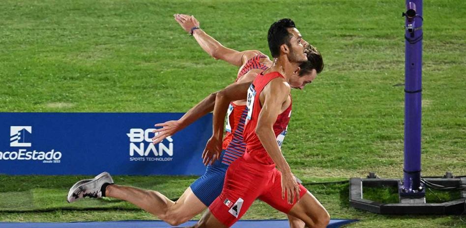 Fernando Daniel Martínez, descalificado por cometer infracción en 5,000m