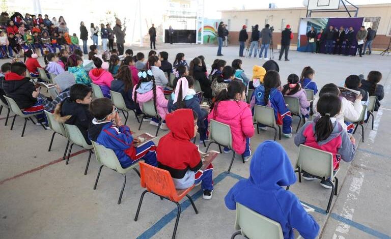 Cruz Pérez Cuéllar continuó con entrega de rehabilitación de escuelas