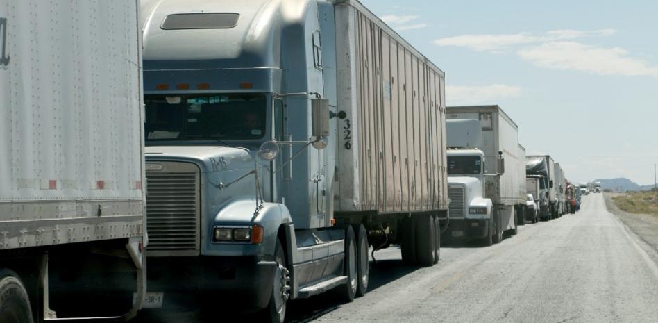 Segob llega a acuerdo con transportistas; no habrá paro nacional este lunes