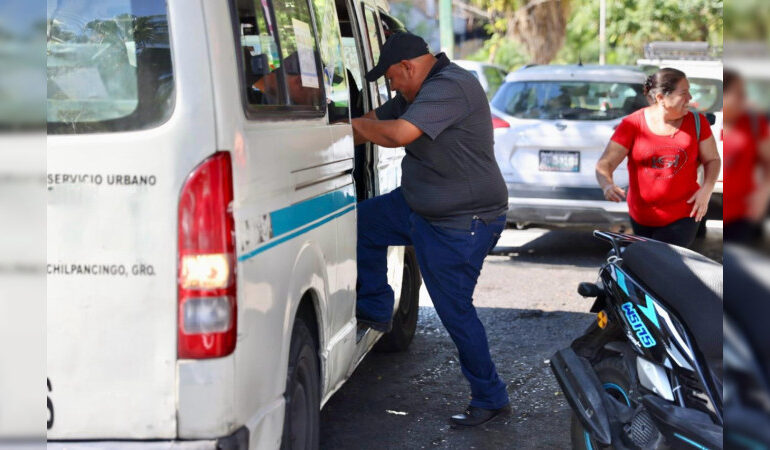 Tras cuatro días suspendido el transporte público en Chilpancingo, reanudan el servicio