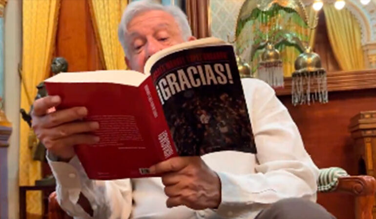 “Perdió la censura, ganó la libertad”: AMLO celebra que el Tribunal Electoral no prohibiera su libro “Gracias”