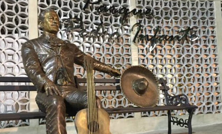 Recuerdan en Mérida a Pedro Infante en su 67 aniversario luctuoso