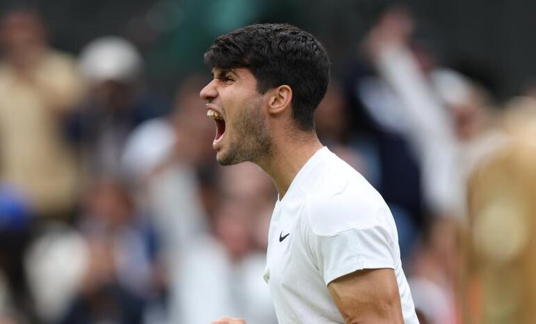 Alcaraz, a cuartos tras ganar en 4 sets a Humbert