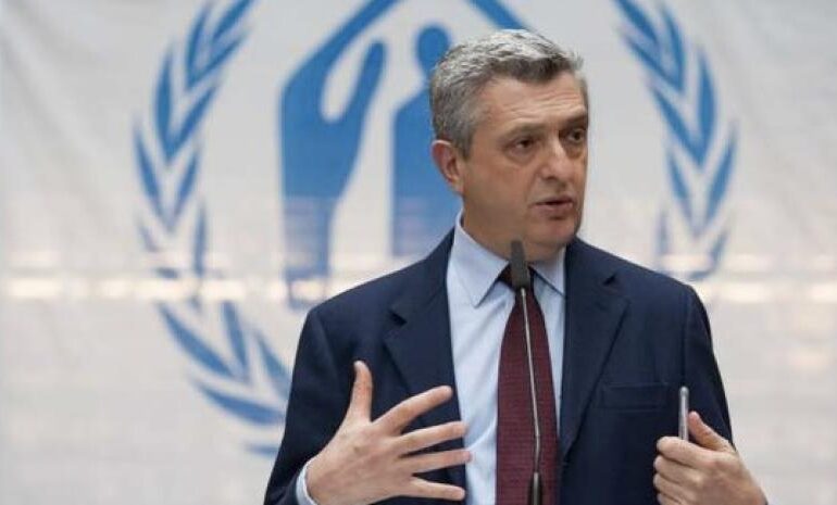 ACNUR pide a Pakistán que suspenda sus planes de expulsión de millones de afganos