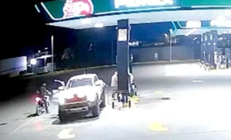 FGR rechaza como evidencia video del presunto ataque en gasolinera contra exrector de la UAS