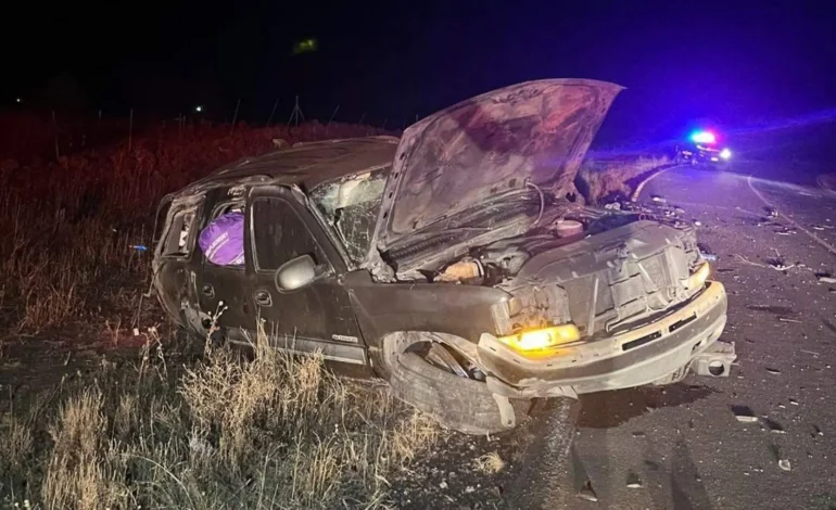 Una mujer sin vida y daños materiales, saldo de accidente carretero en la comunidad de Lázaro Cárdenas