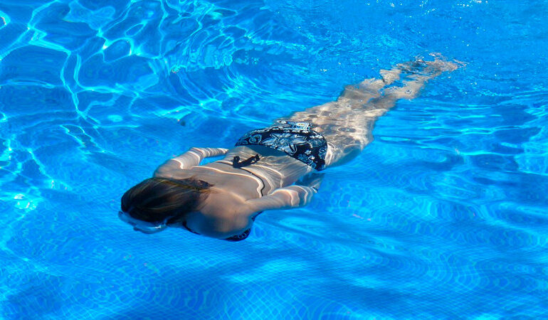 Gobierno de Trump demanda a Maine por permitir participación de atletas transgénero en deportes femeninos