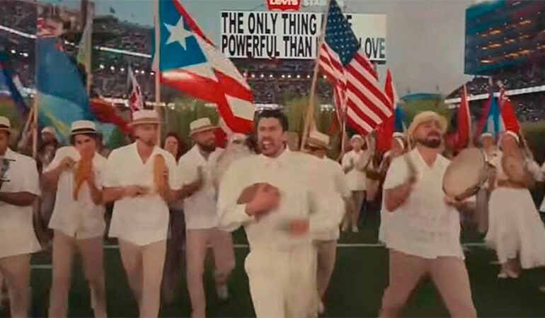 Bad Bunny alza la voz en el Super Bowl: arte y activismo en el escenario más grande del mundo